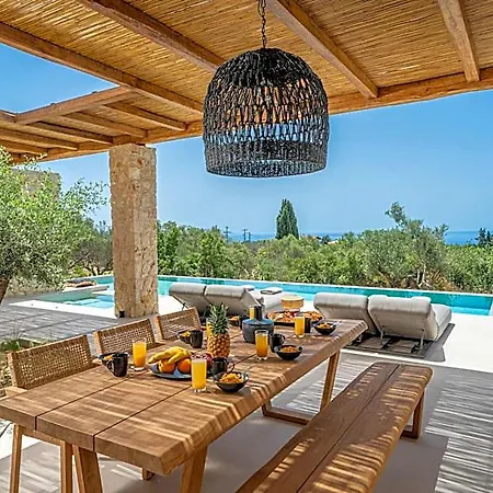 Lithos Art Hotel